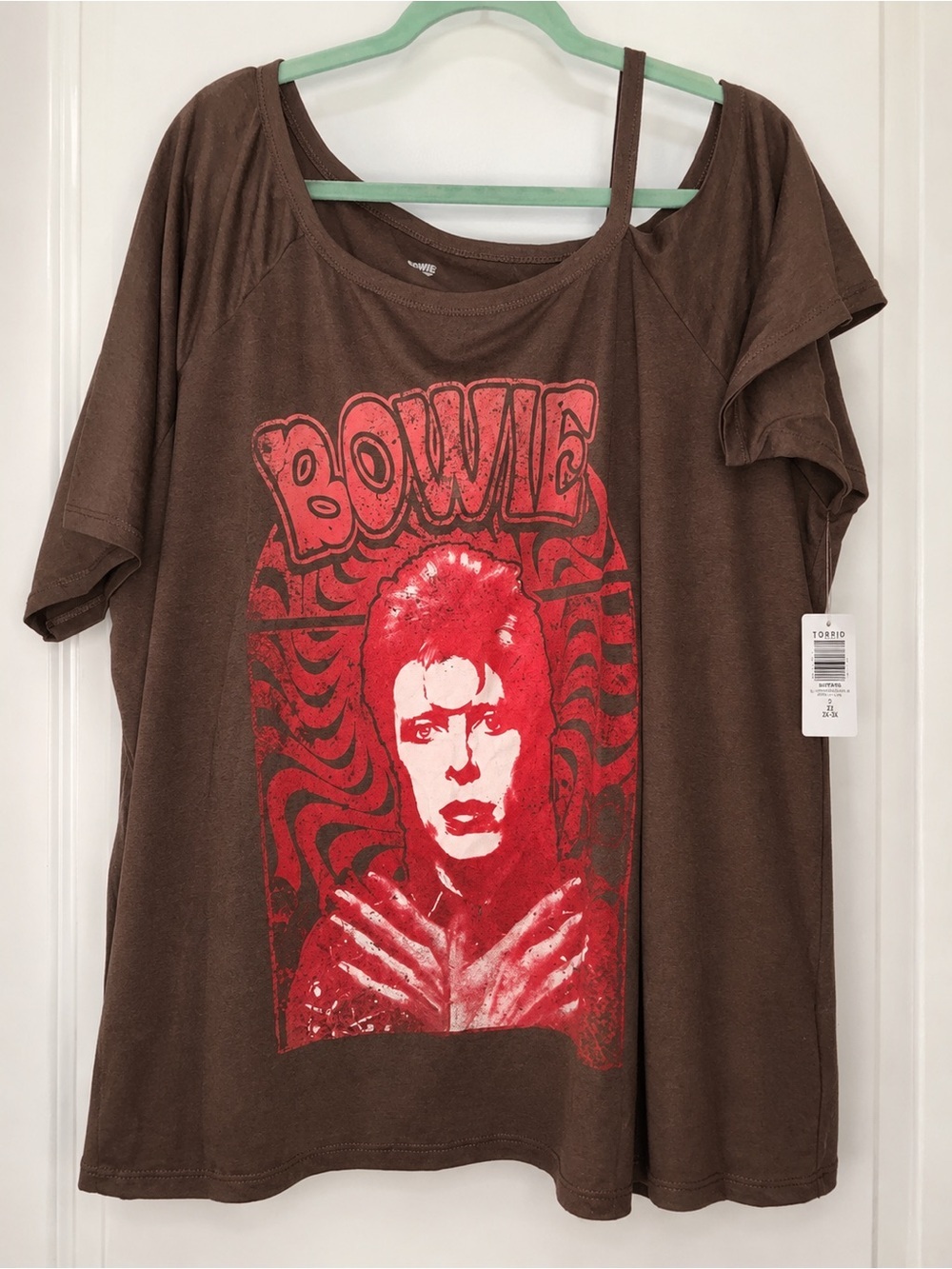 Torrid David Bowie Off Shoulder Graphic Tee Brown Red Plus Size 3 3X NWT